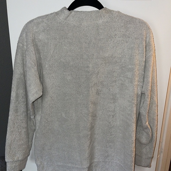 Atlanta Falcons Sweater - Picture 2 of 4